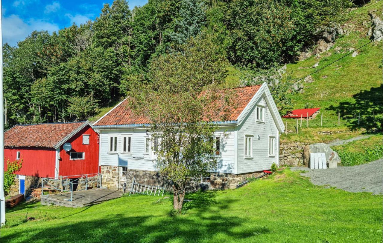 Amazing Home In Hidrasund With Wifi Eide  Bagian luar foto